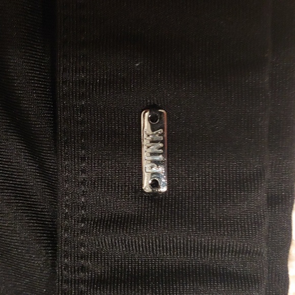 VS Pink Sport Bra Ultimate Lightly Lined Size Medium Black Multicolor - Picture 3 of 11